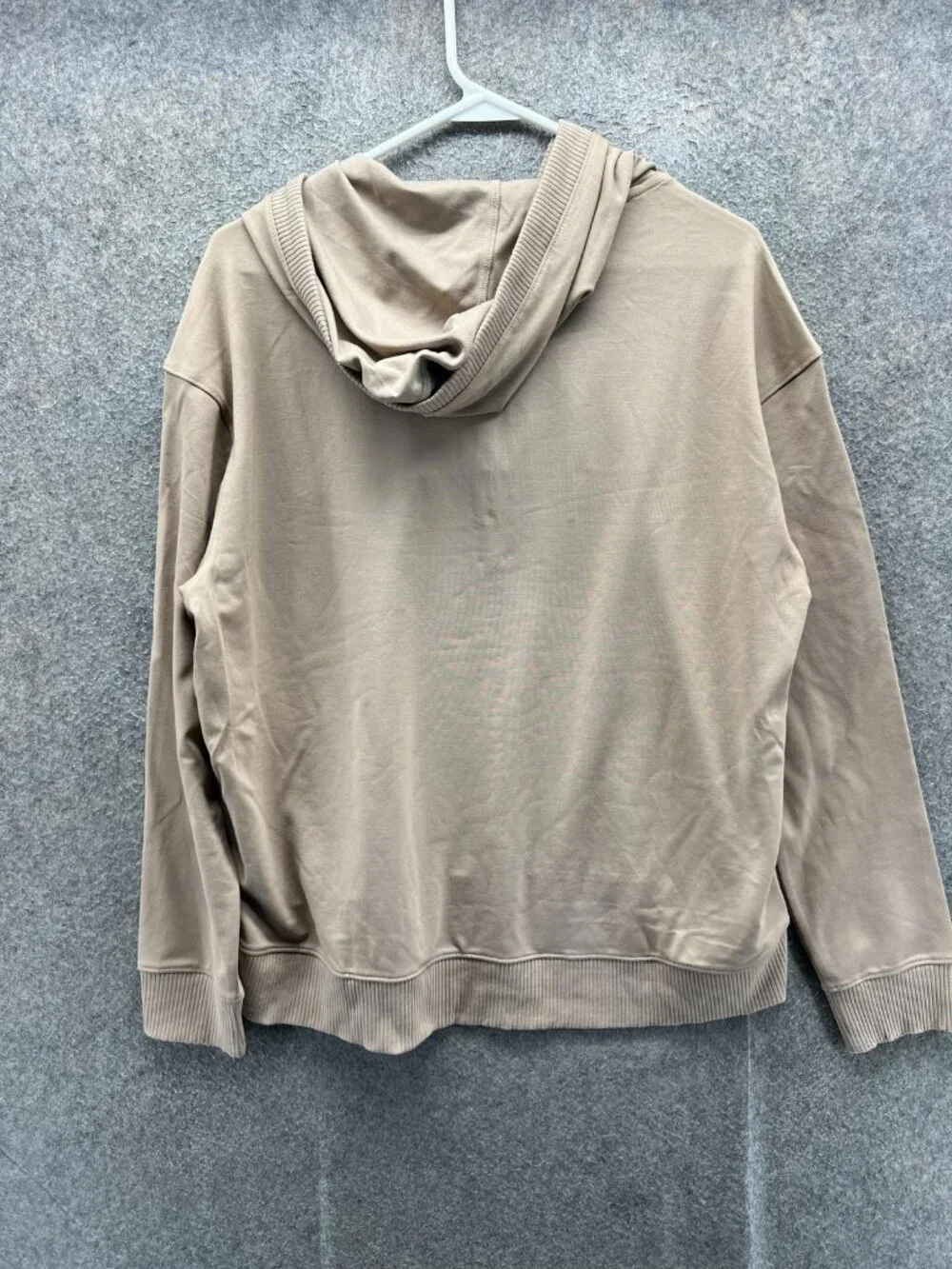 Travis Mathew Hoodie Mens XL Beige 1/4 Zip Pullover Jersey Hooded Sweatshirt